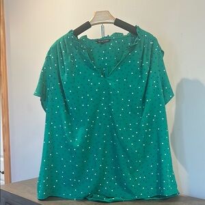 41 Hawthorn Green Relaxed Blouse with Short Sleeves